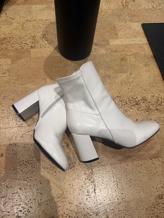 MIA Shoes - MIA White Block Heel Ankle Boots